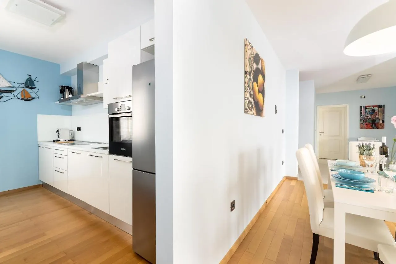 Povile Suites Apartment